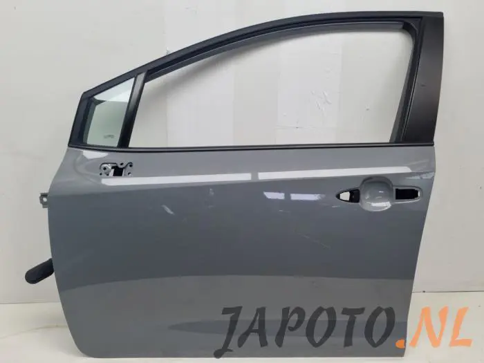 Drzwi lewe przednie wersja 4-drzwiowa Toyota Corolla
