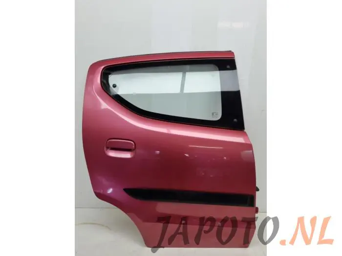 Drzwi prawe tylne wersja 4-drzwiowa Suzuki Alto