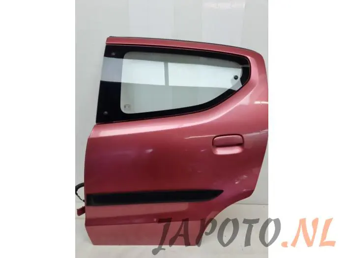 Drzwi lewe tylne wersja 4-drzwiowa Suzuki Alto