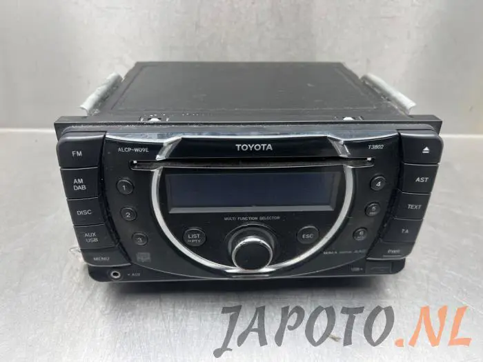 Radioodtwarzacz CD Toyota Hilux