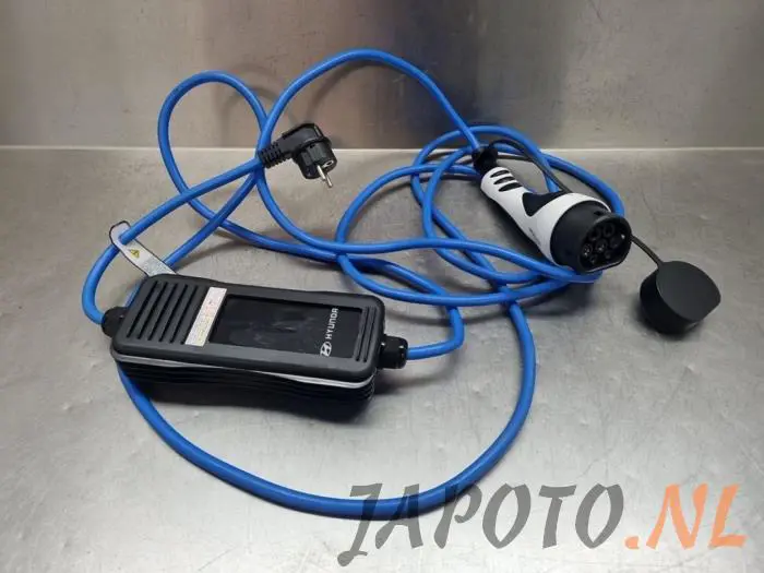 Kabel ladowania samochodu elektrycznego Hyundai Ioniq